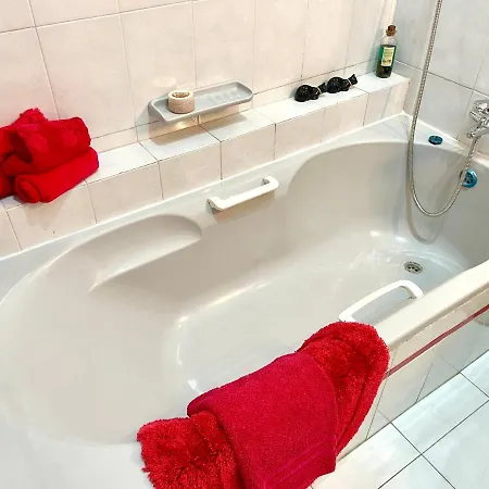 Ta Phyllis - & With Sunset & Sea Views