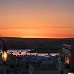 Ta Phyllis - & With Sunset & Sea Views *