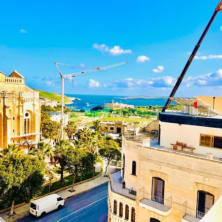 Ta Phyllis - & With Sunset & Sea Views Għajnsielem
