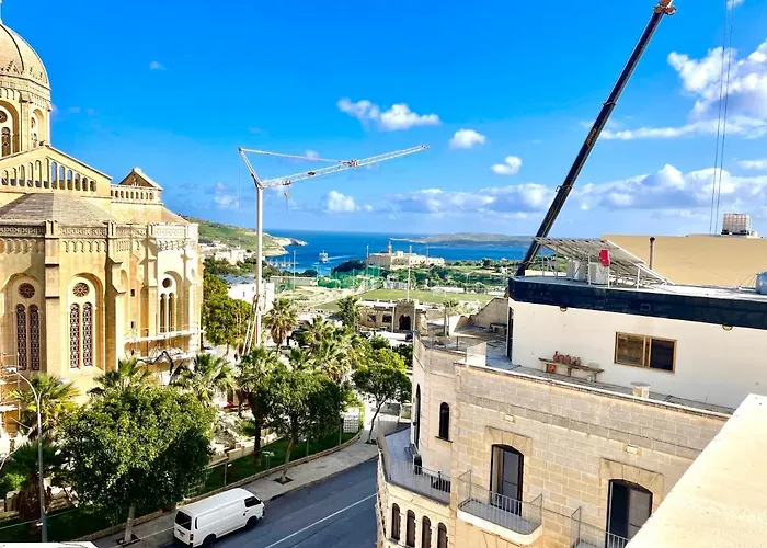 Daire Ta Phyllis - & With Sunset & Sea Views Għajnsielem