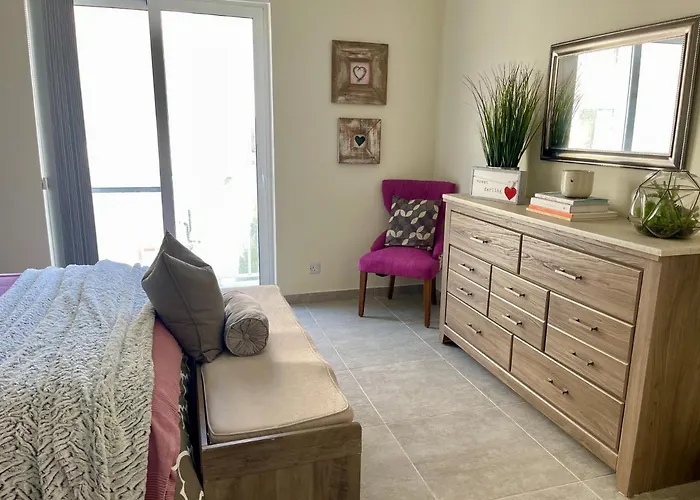 Ta Phyllis - & With Sunset & Sea Views *