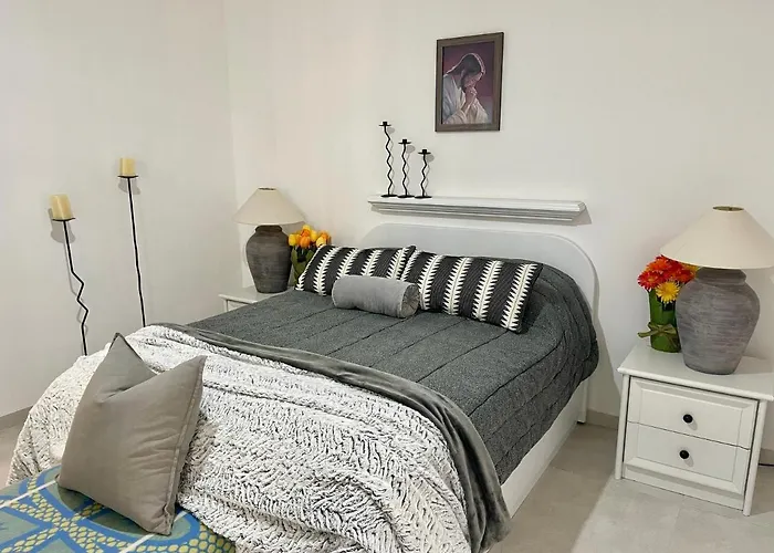 Ta Phyllis - & With Sunset & Sea Views Għajnsielem