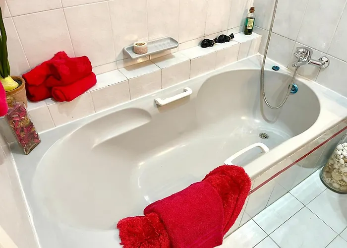 Ta Phyllis - & With Sunset & Sea Views