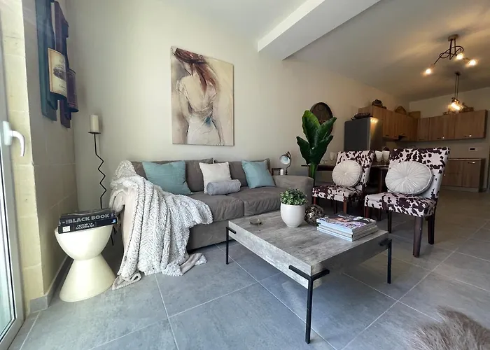 Ta Phyllis - & With Sunset & Sea Views *